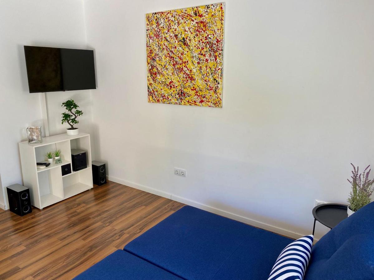 Private Pool And Mediterranean Garden Apt Mia Silo  Bagian luar foto